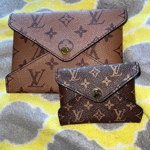 Envelope wallets NOT AUTHENTIC